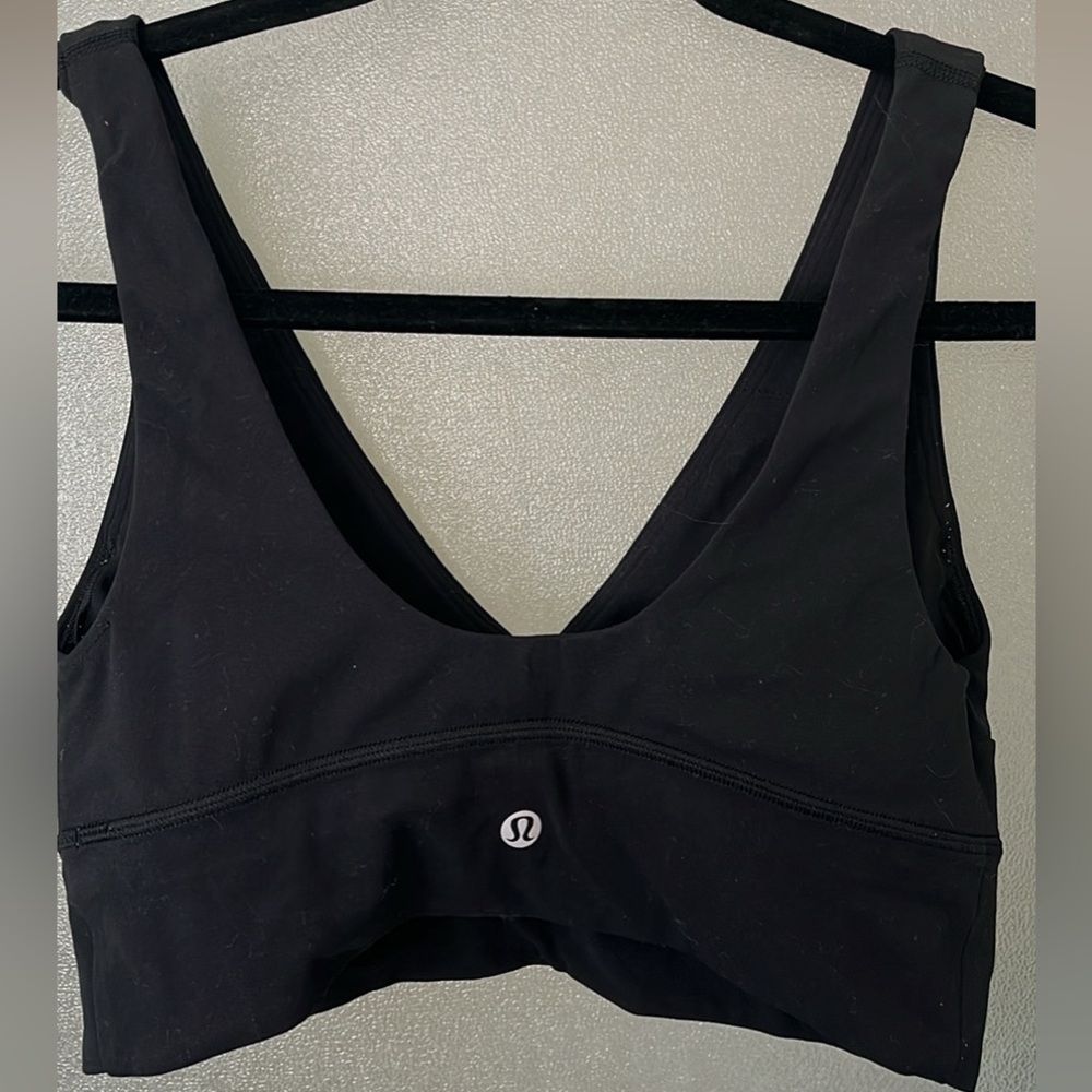 Lululemon sports bra